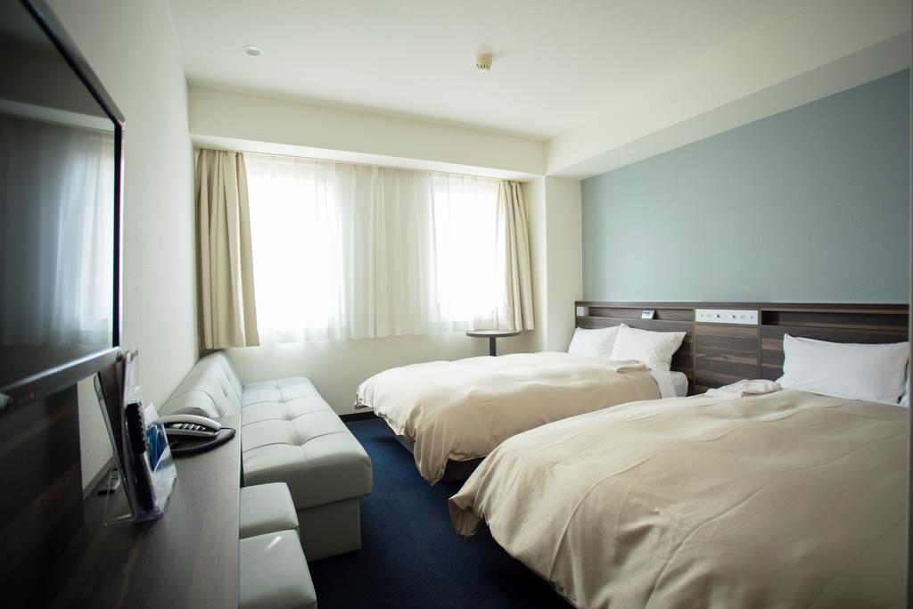 Hiroshima Pacific Hotel Exterior photo